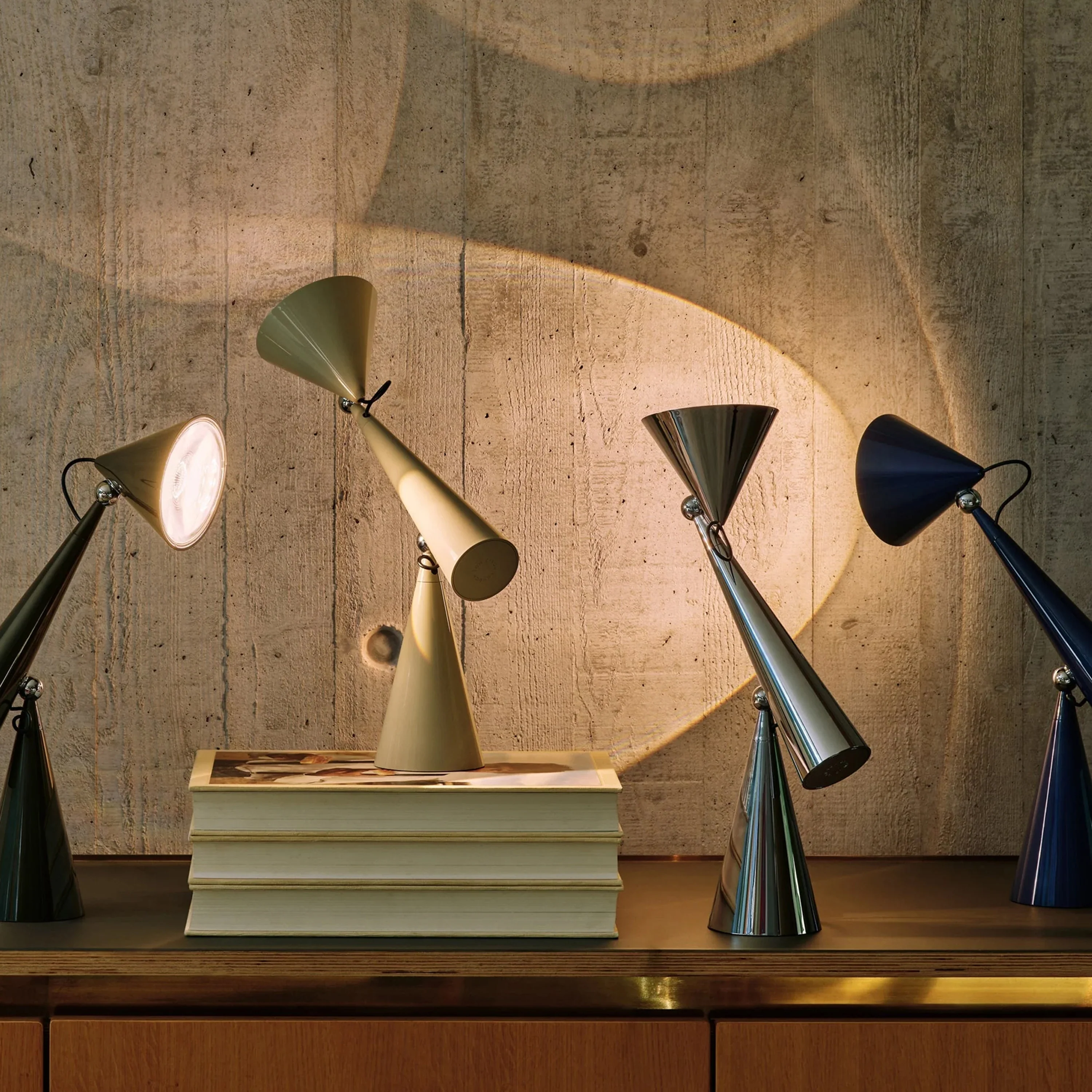 Pose LED Task Light
