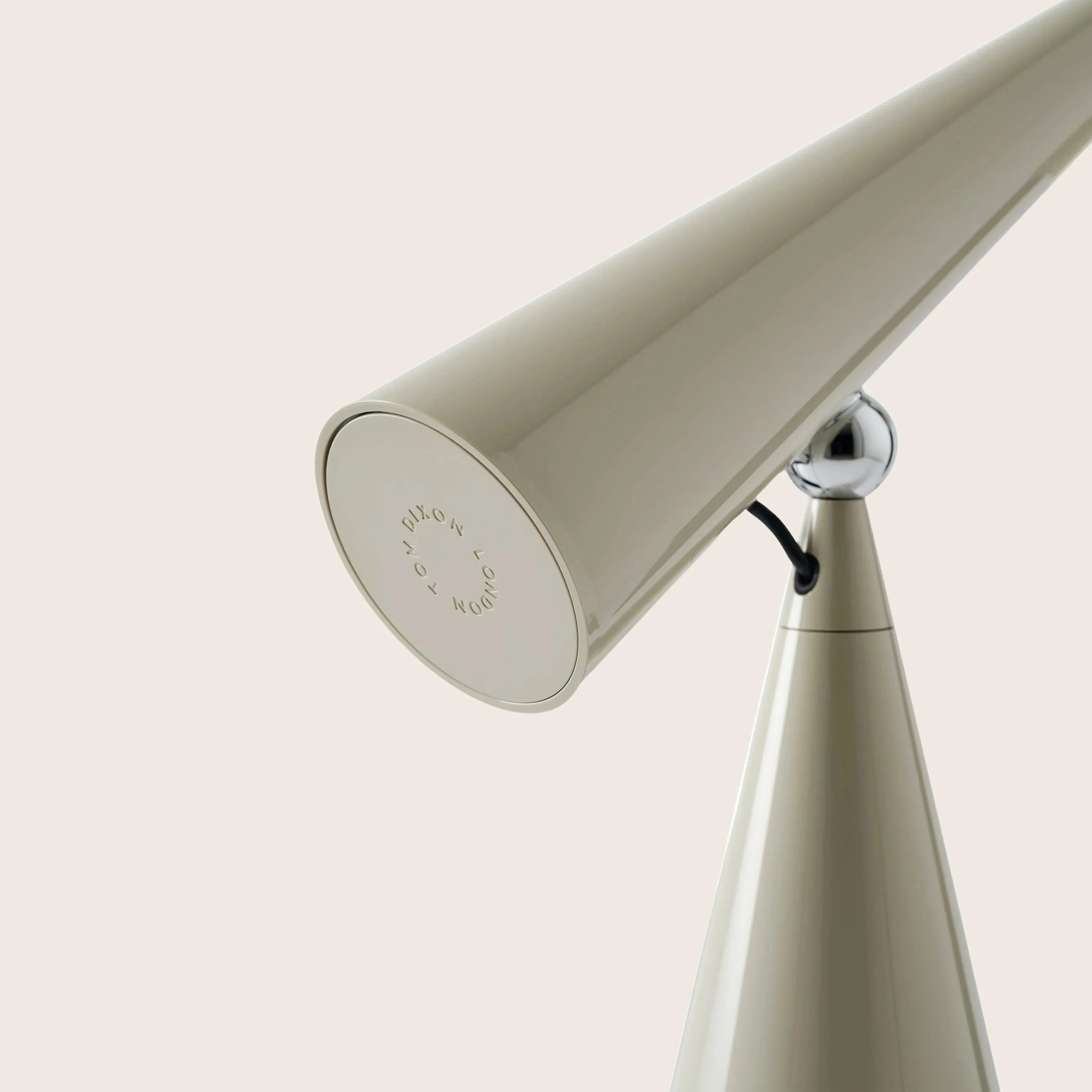 Pose LED Task Light - Image 17