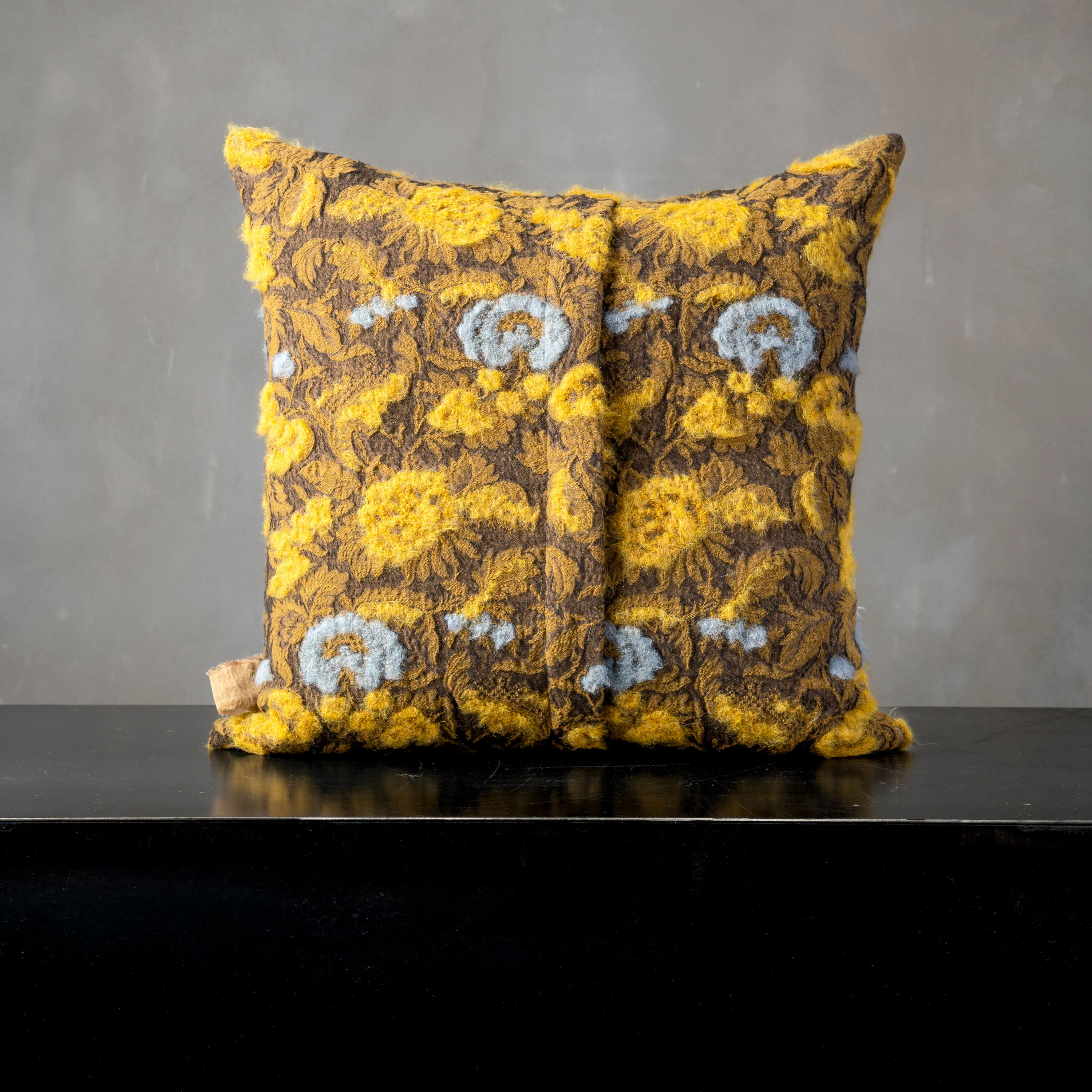 Areca Pillow - Image 5