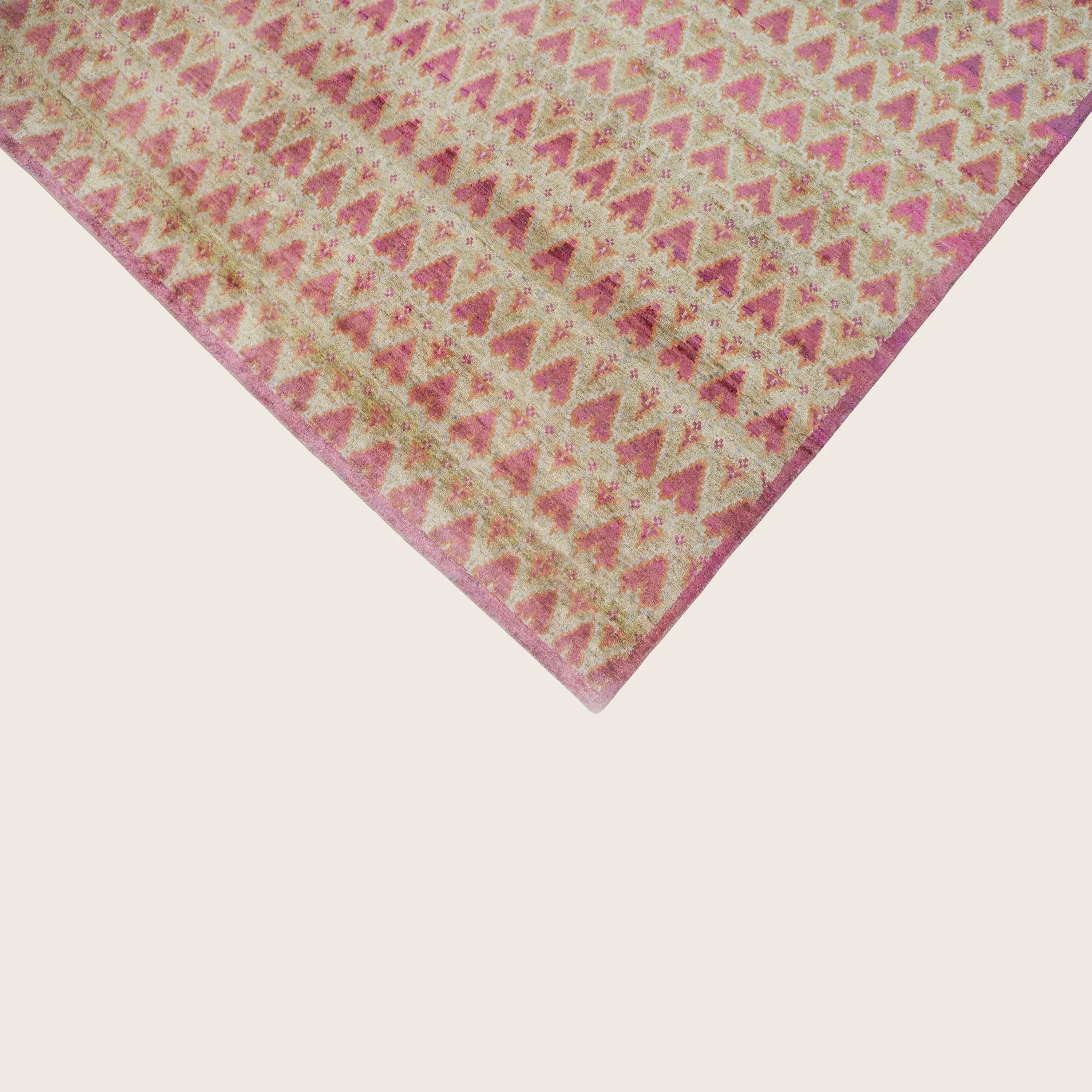 Purple Aura Contemporary Saree Silk Rug - Image 3