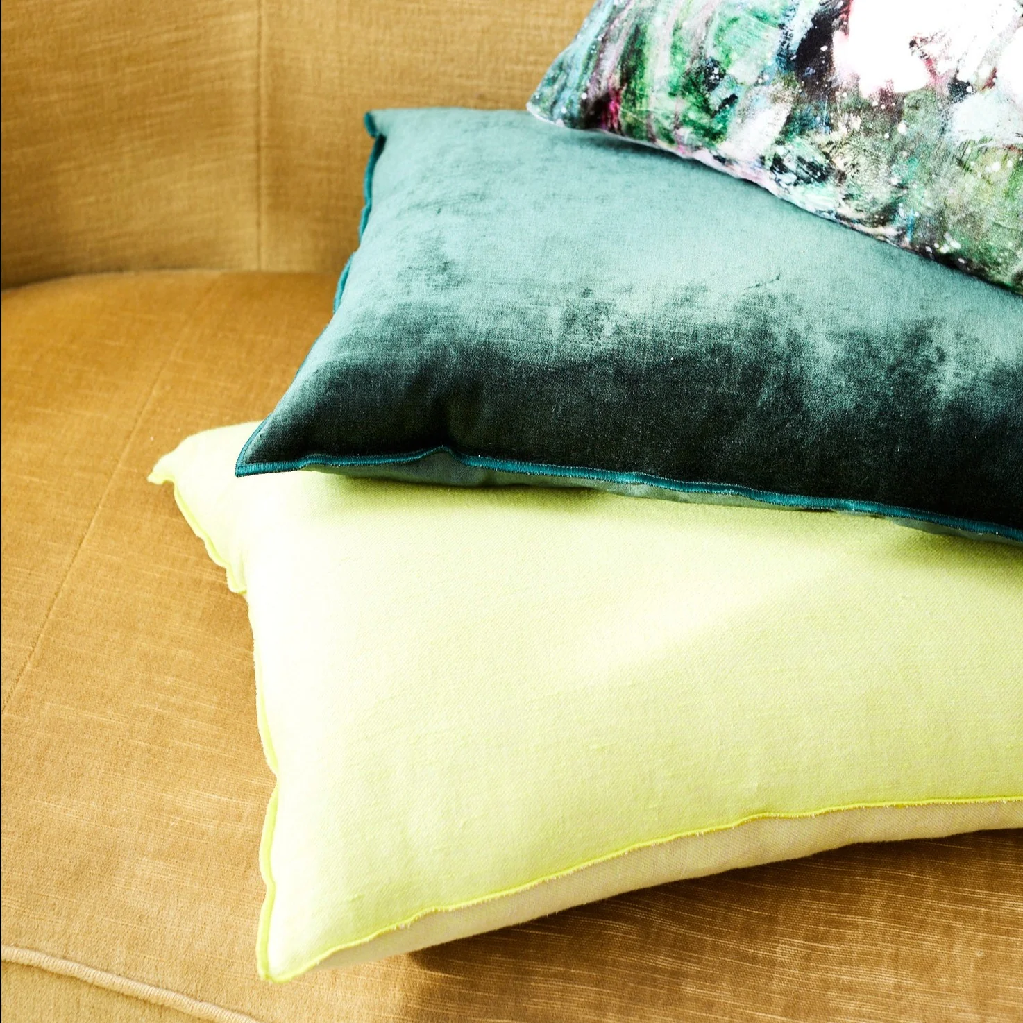 Royal Velvet Pillow - Image 3