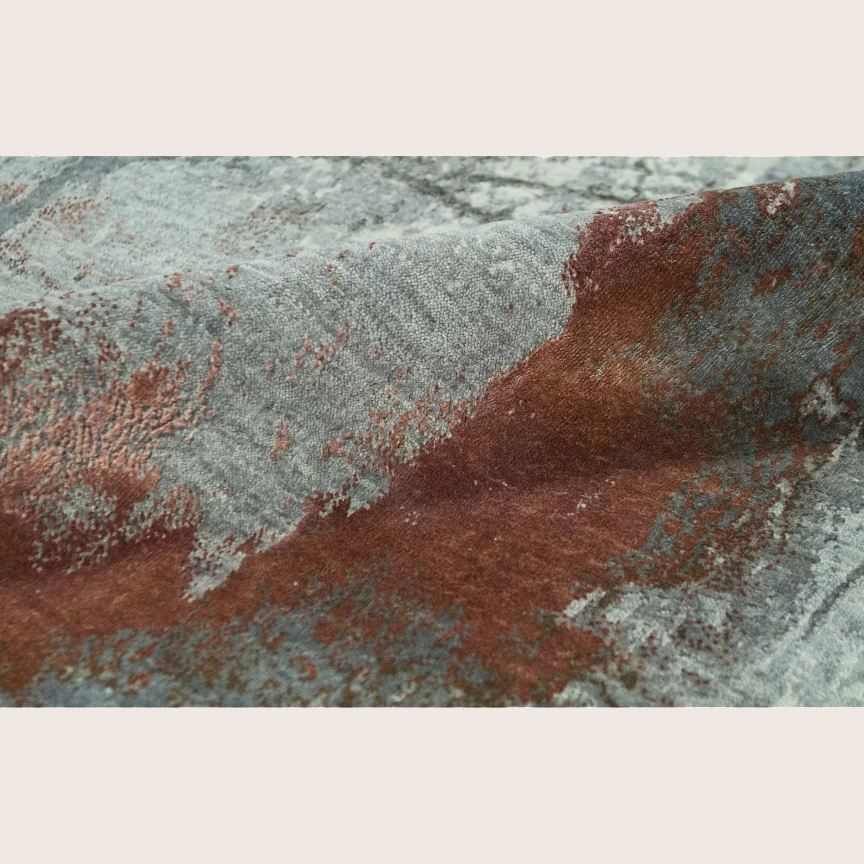 Grey Contemporary Silk Wool Blend Rug - 10' x 14' - Image 3