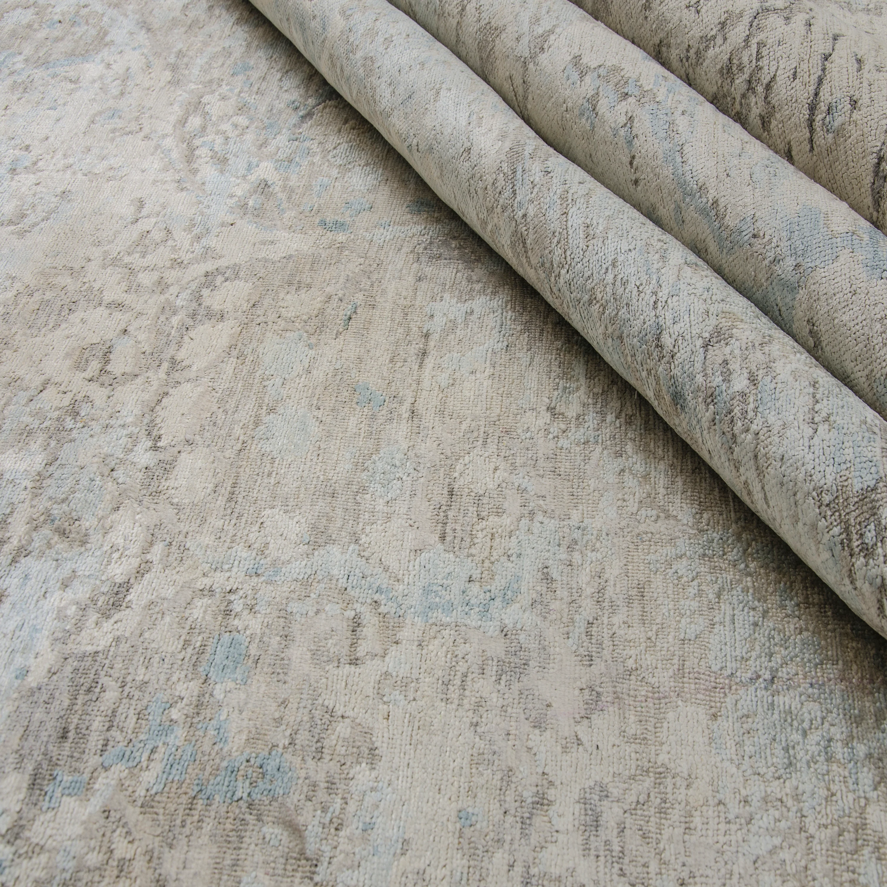 Grey Samoke Transitional Silk Rug - 8'11" x 12' - Image 4