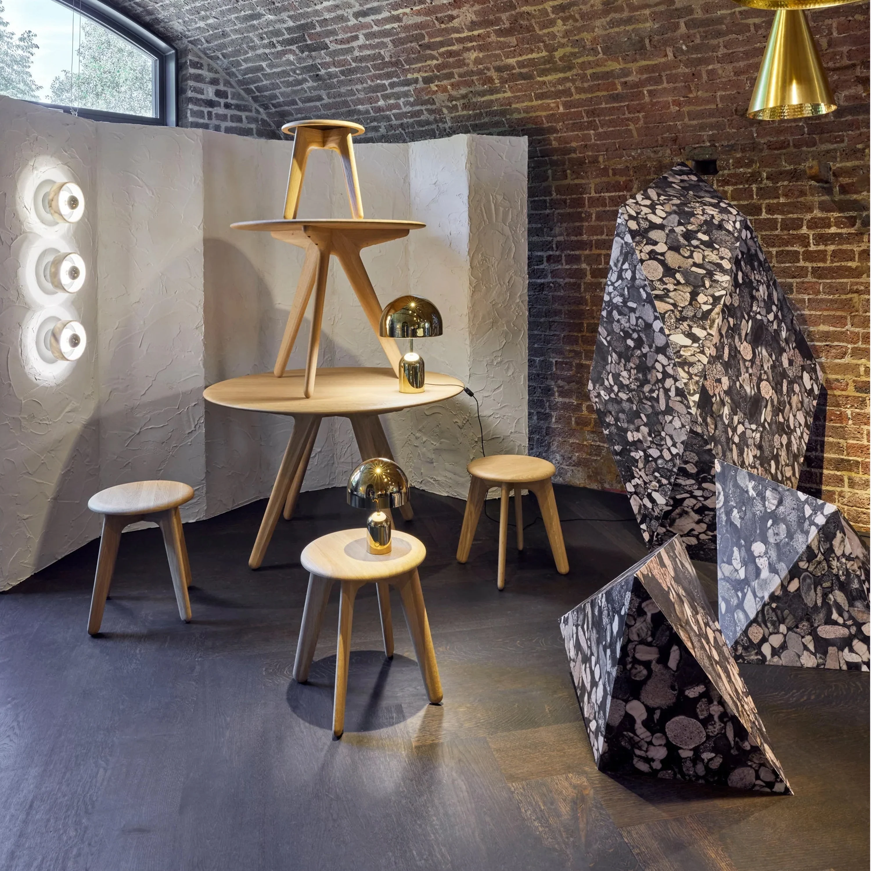 Slab Round Table - Image 3