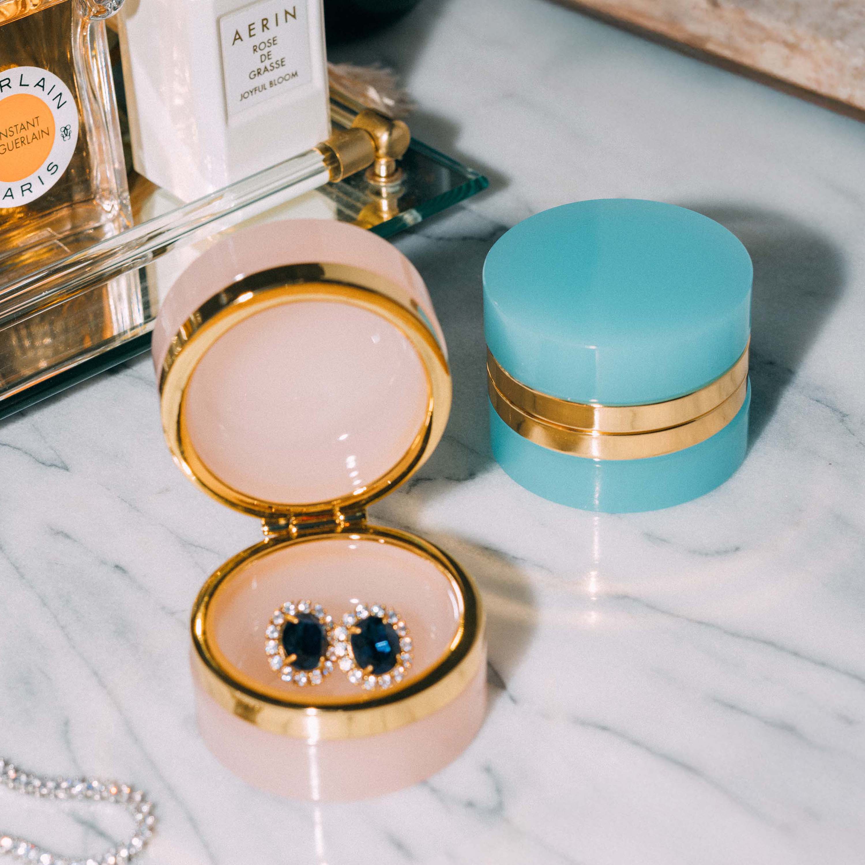 Small Round Opaline Glass Box - Image 2