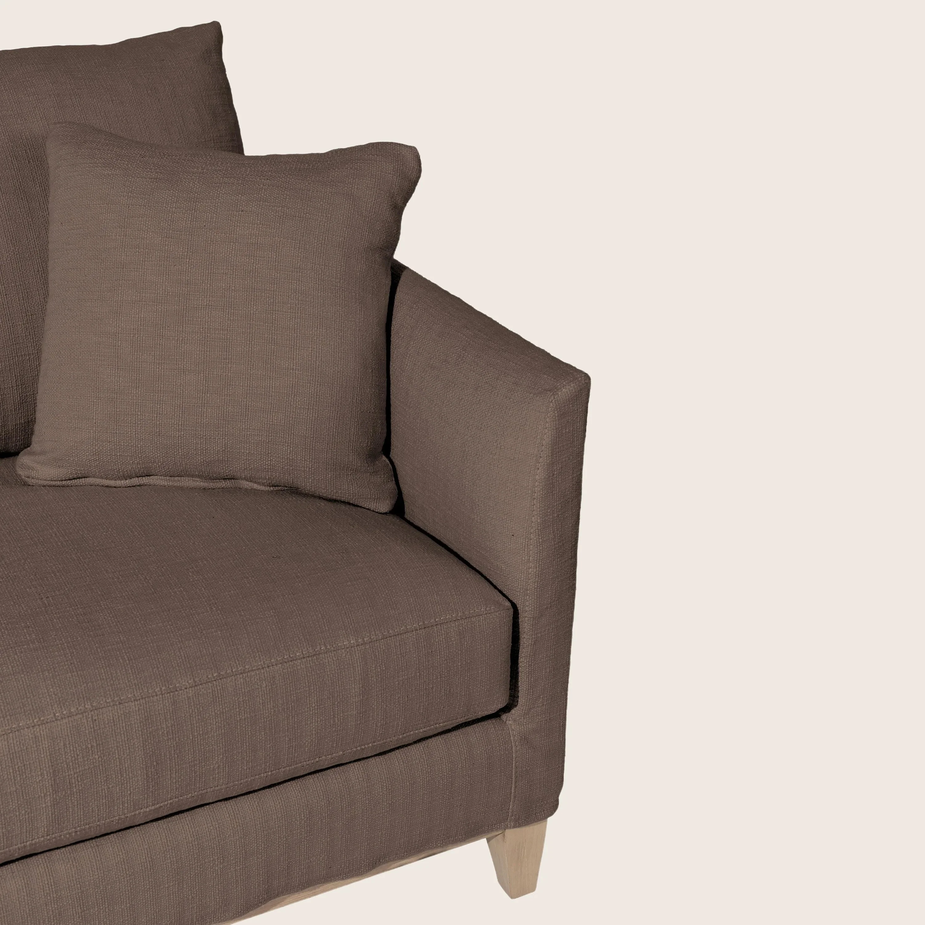 South Hampton Slipped Sofa - Image 12