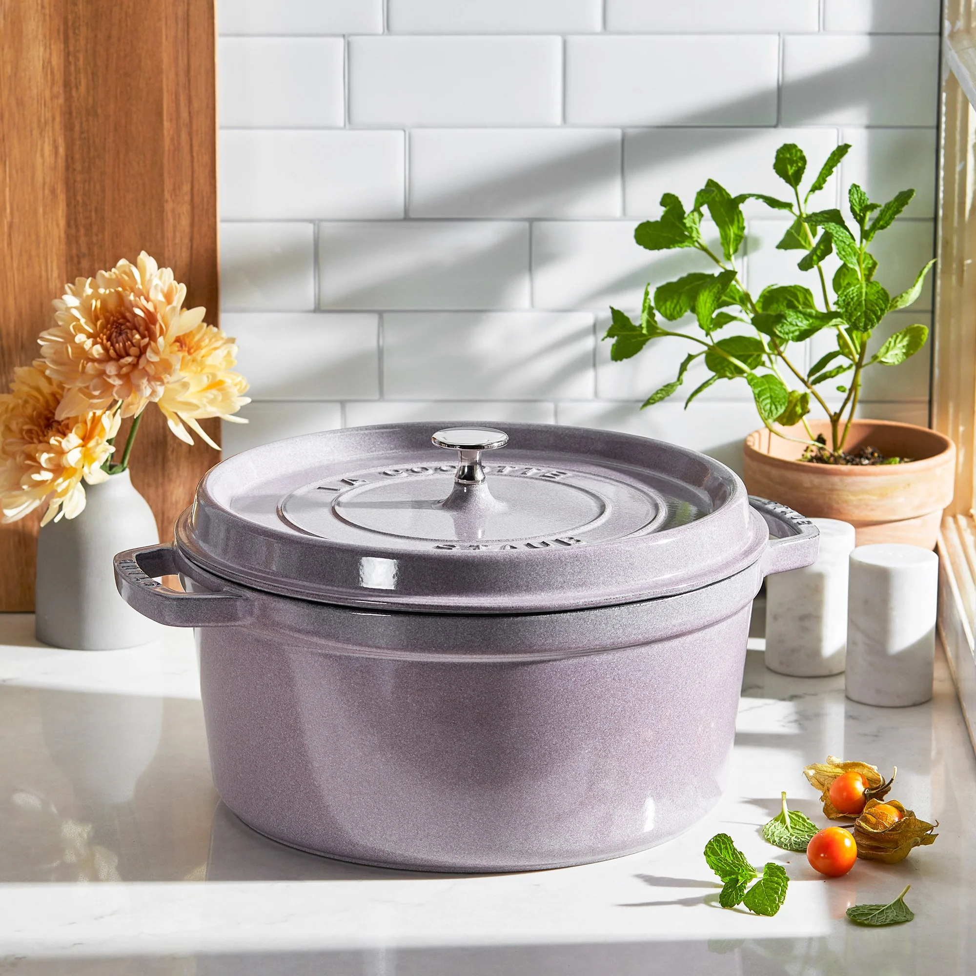 7 qt Round Dutch Oven - Image 55