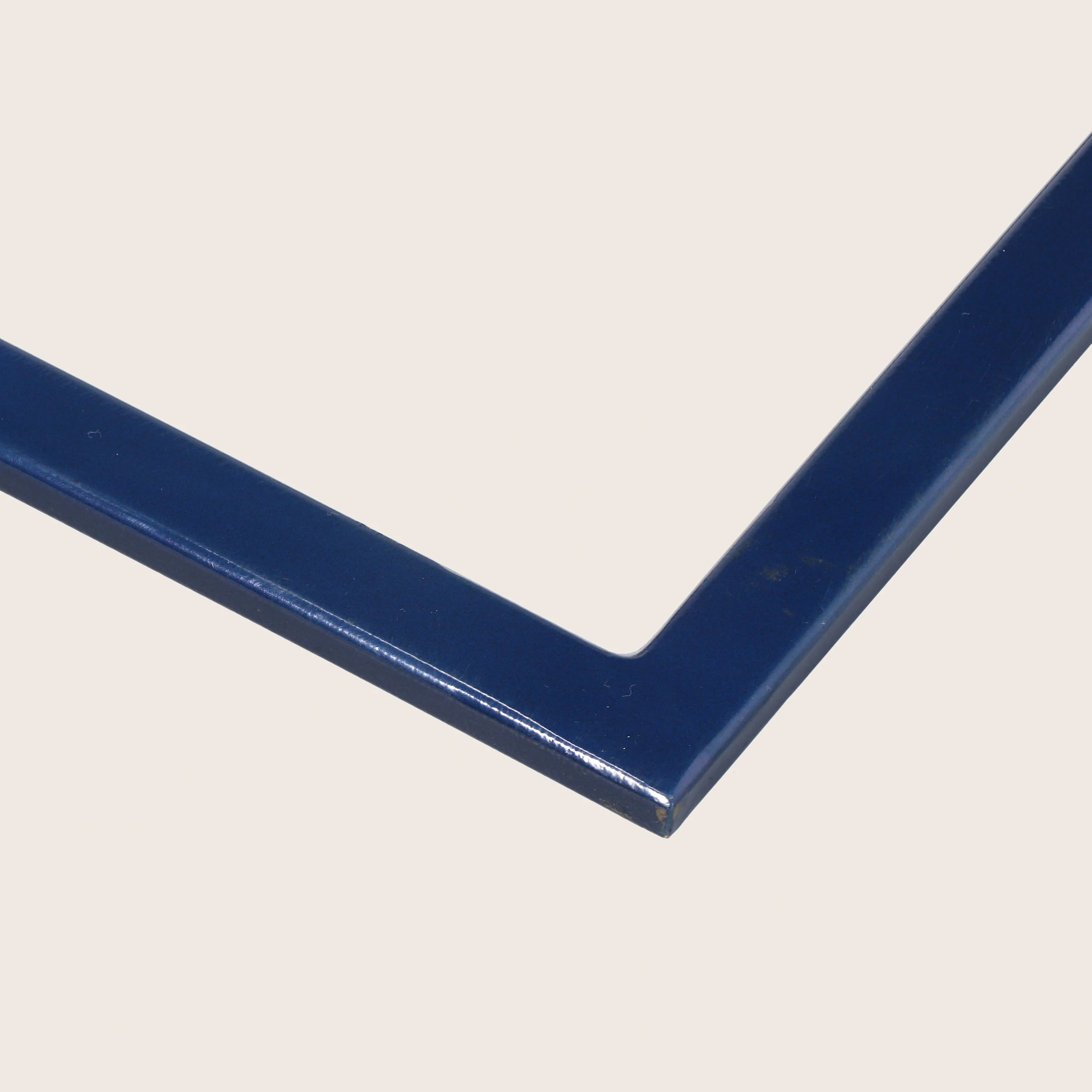 Tanu Enamel C-Table - Image 19