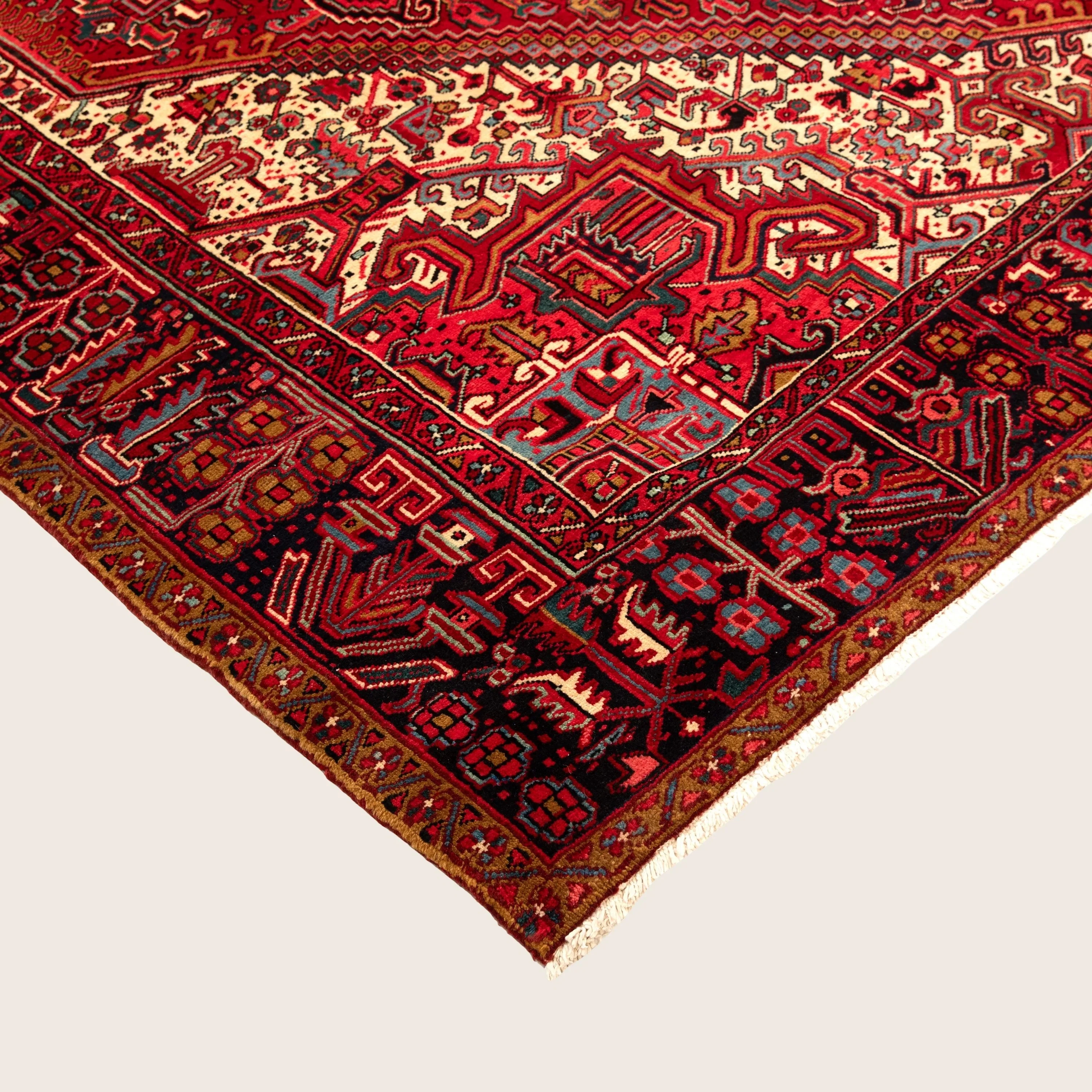 Red Traditional Perisan Heriz Wool Rug - 10' x 13'7" - Image 3