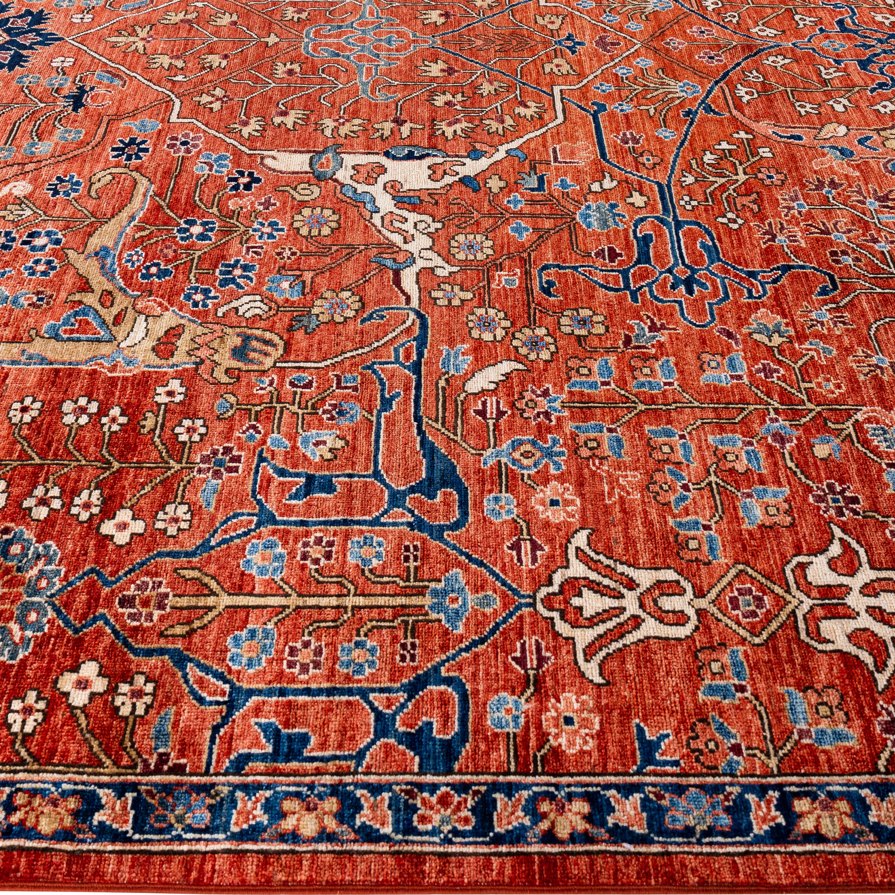 Red Traditional Serapi Wool Rug - 9' x 12' - Image 4