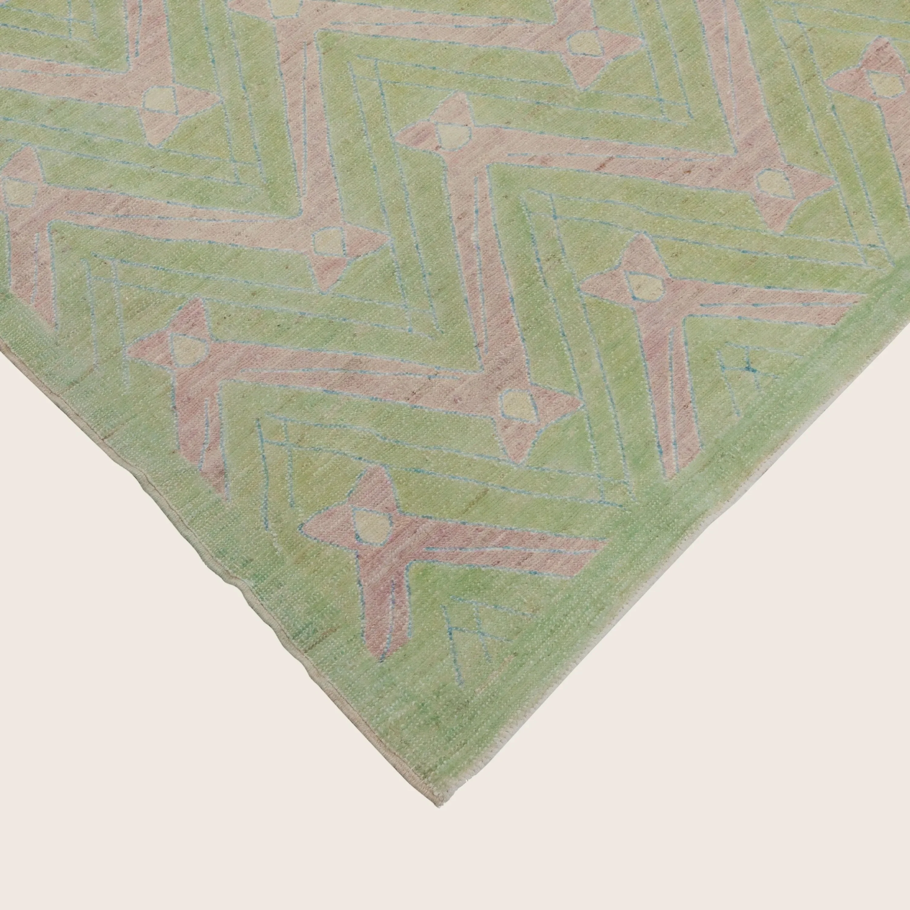 Green Traditional Wool Cotton Blend Rug - 9'9" x 13' - Image 3