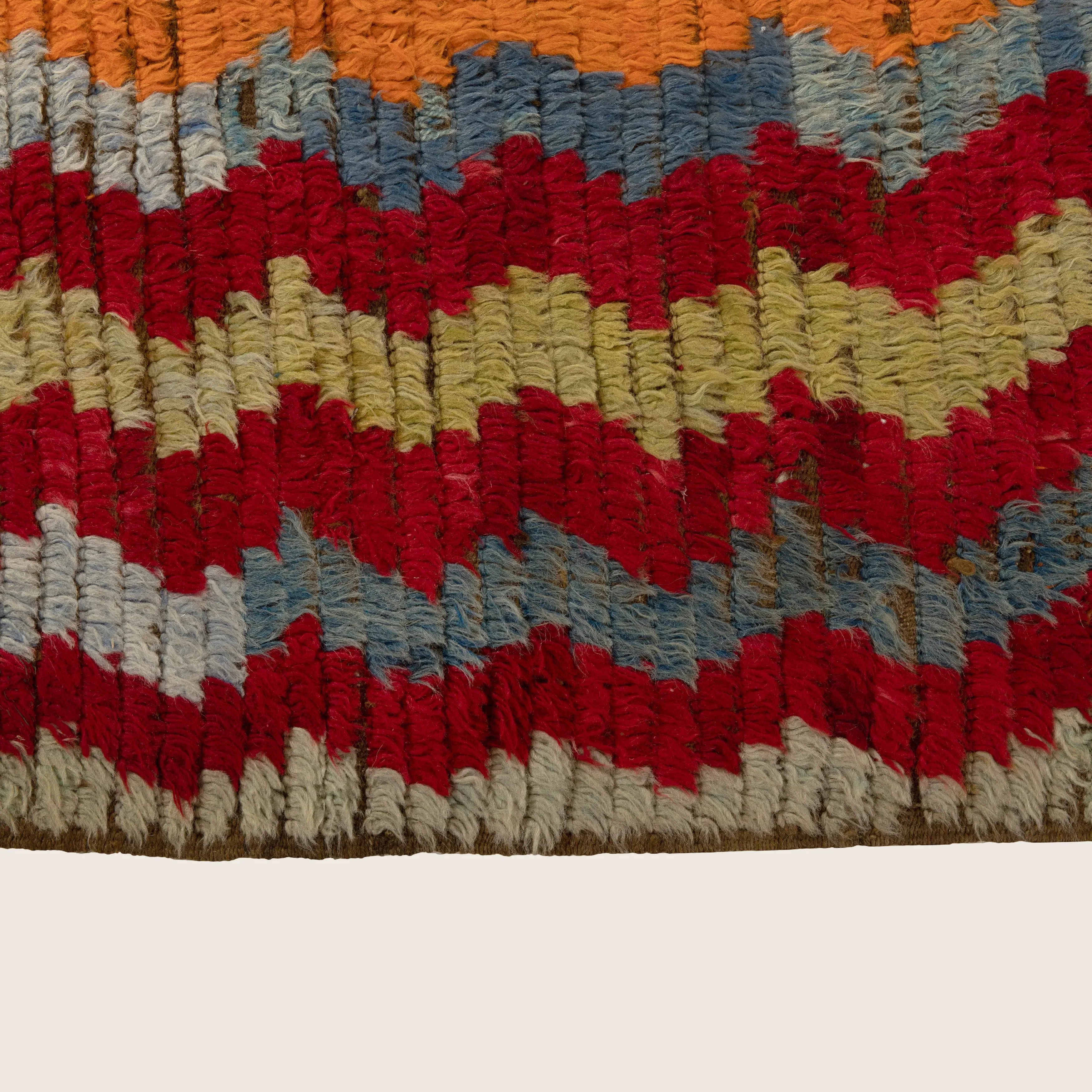 Multicolored Traditional Wool Rug - 5'6" x 7'9" - Image 6