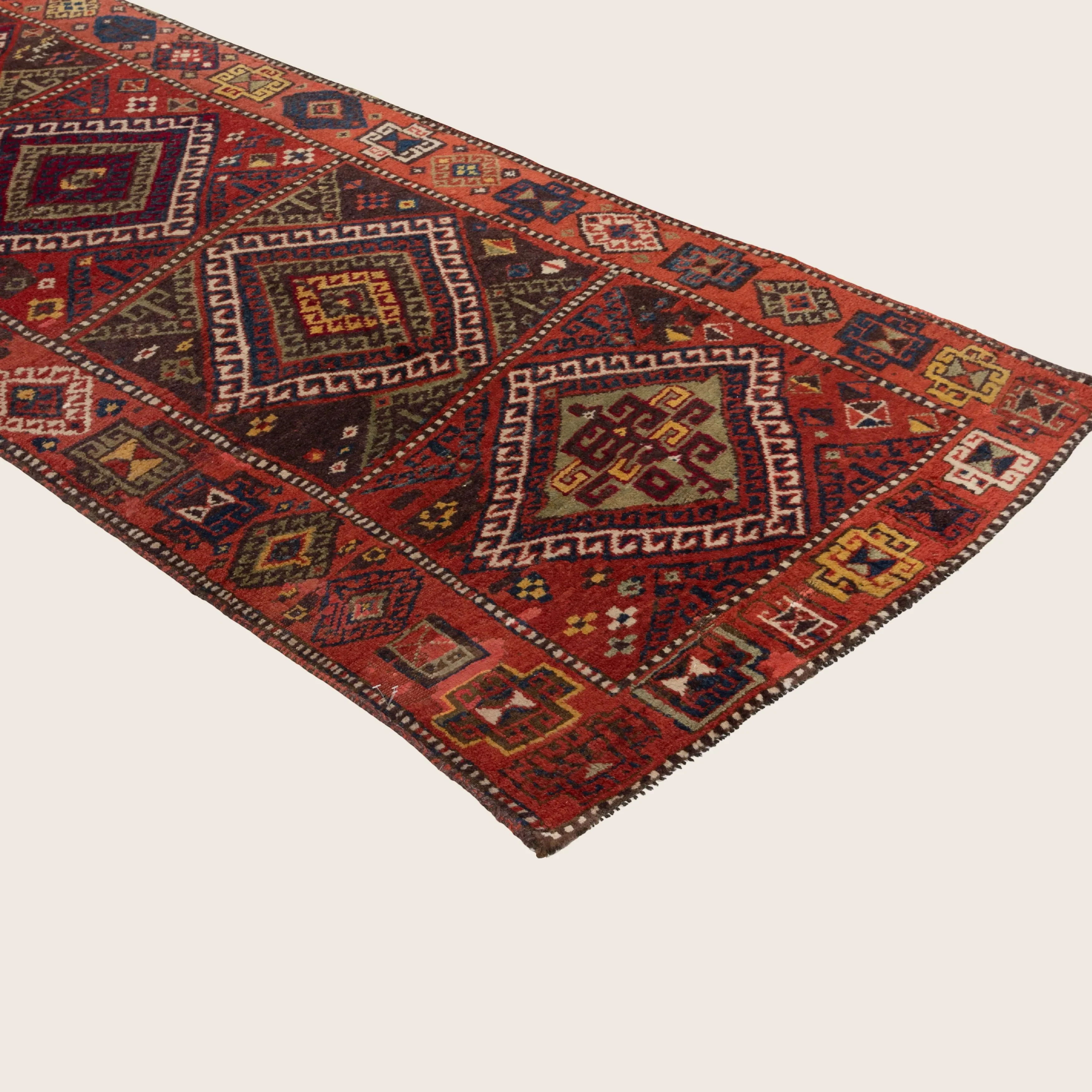 Red Traditional Wool Runner - 3'4" x 11'10" - Image 3