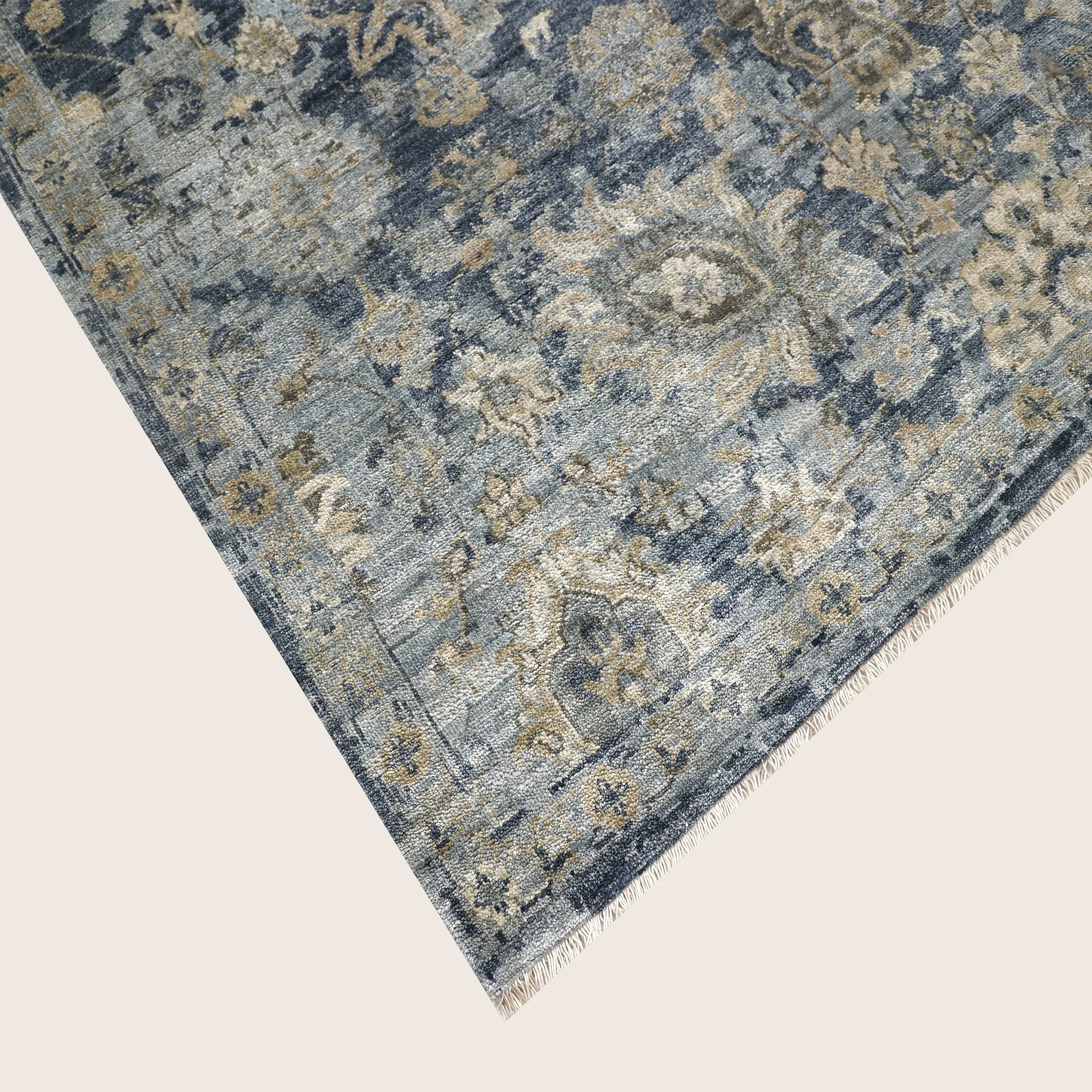 Blue Traditional Silk Rug - 6' x 9' - Image 3