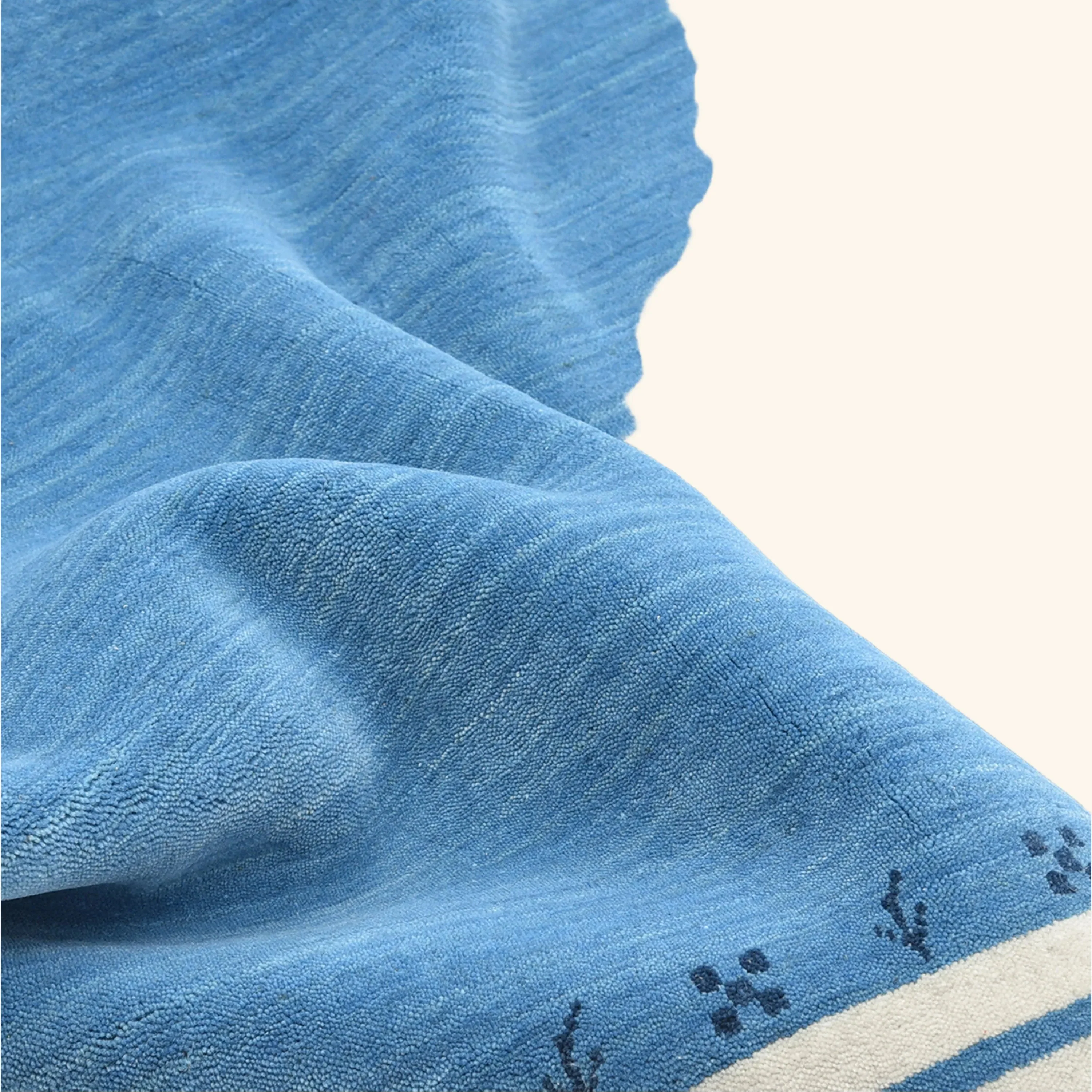 Contemporary Wool Cotton Blend Rug - 9' x 12' - Image 8