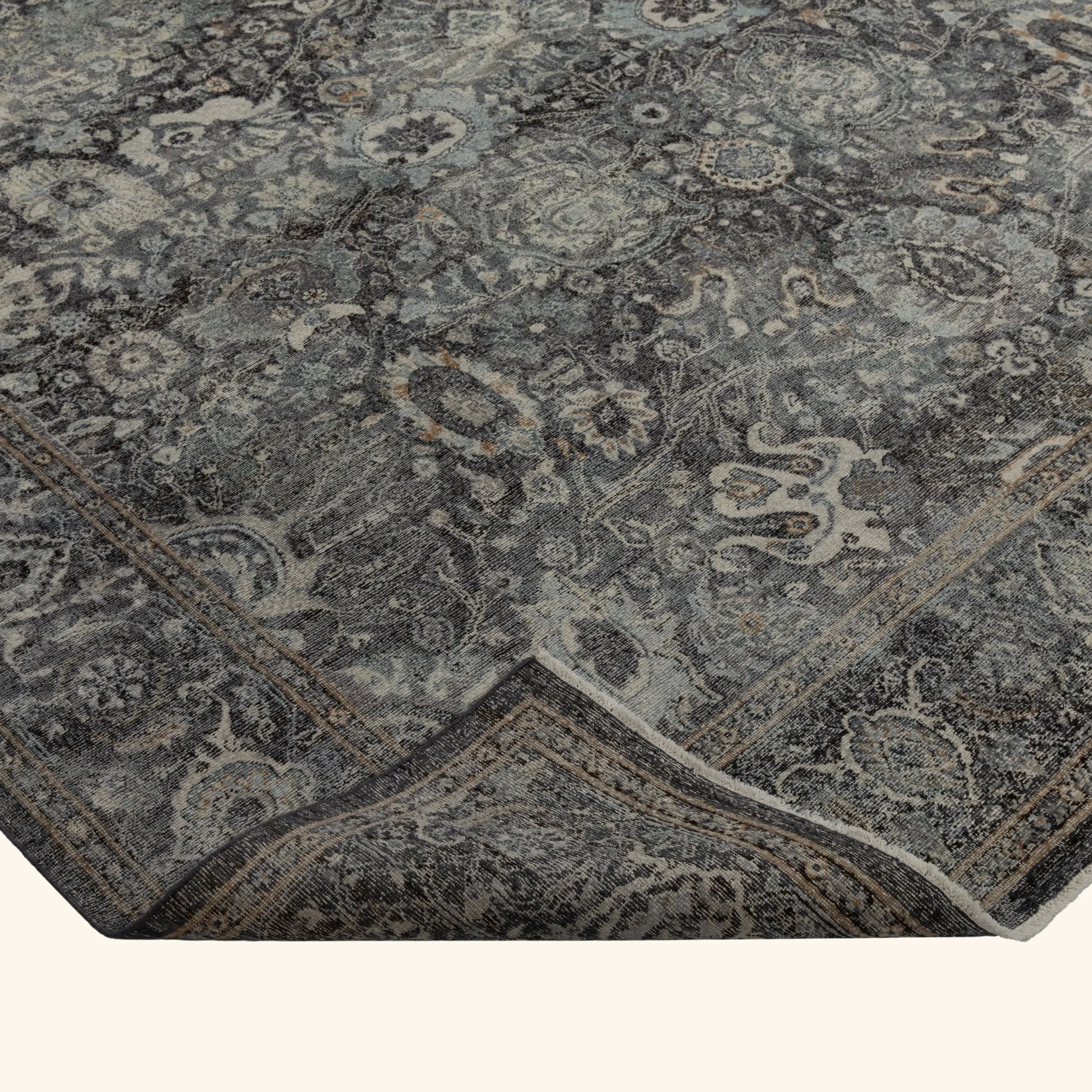 Grey Sabideh Traditional Wool Rug - 9' x 12' - Image 5