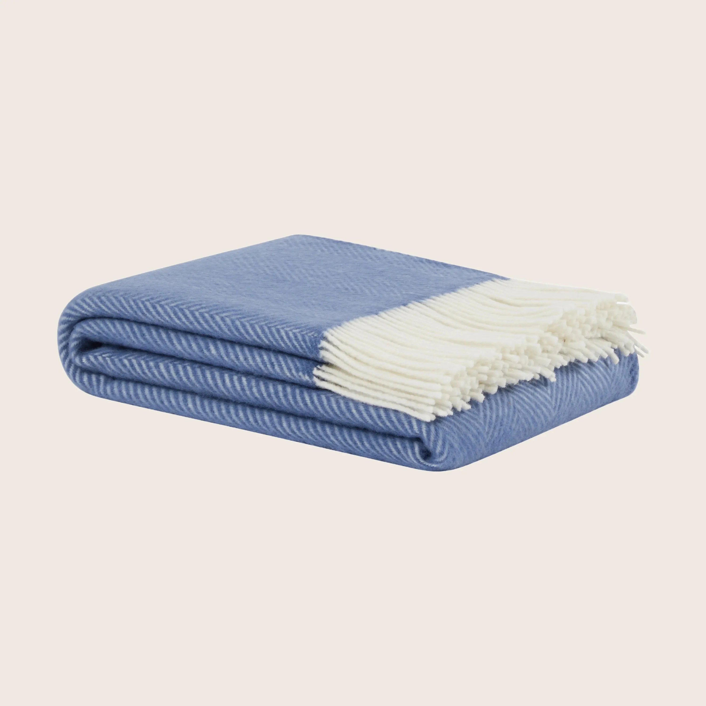 Uruguay Maxi Organic Wool Throw - Image 2