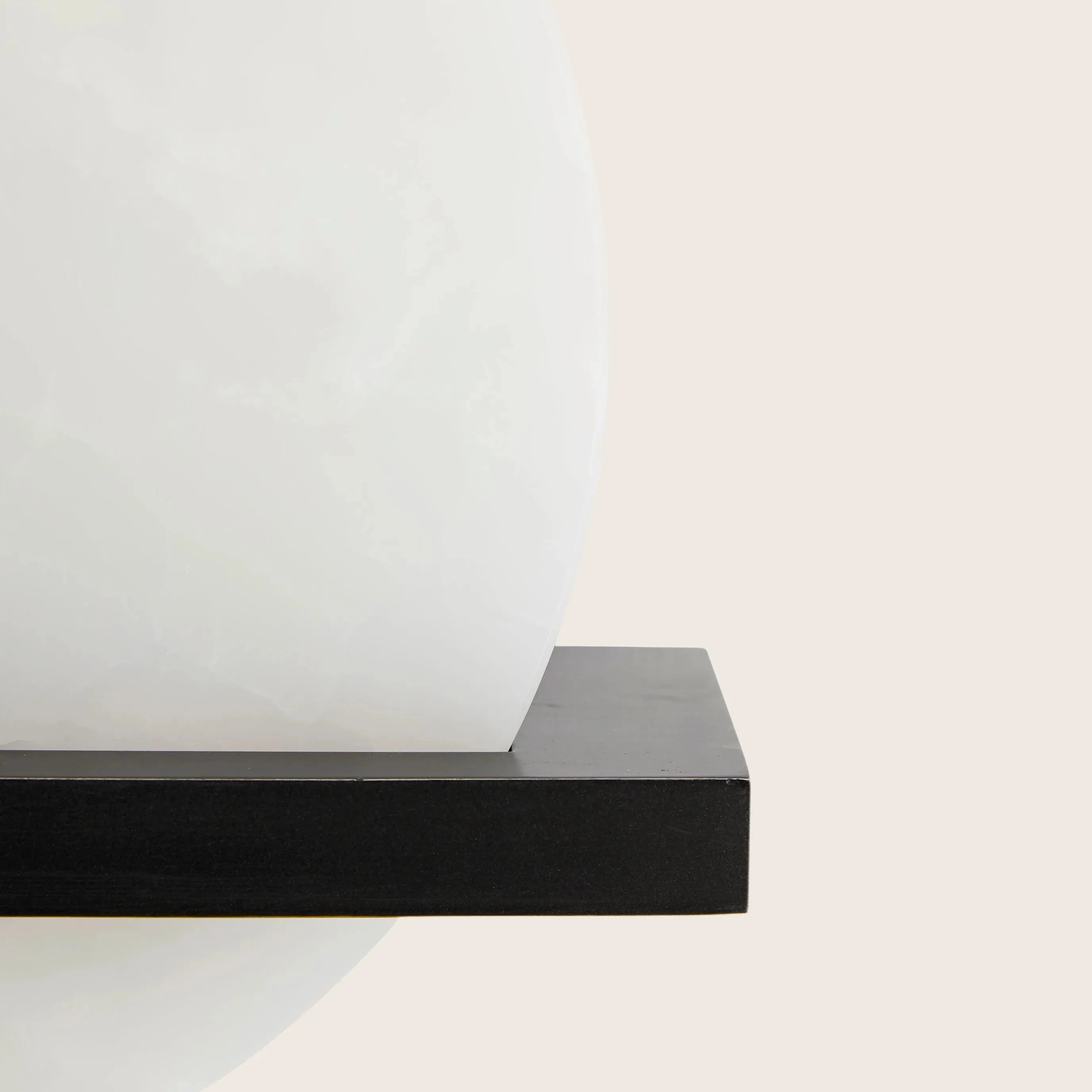 White Onyx Circle Sconce - Image 13