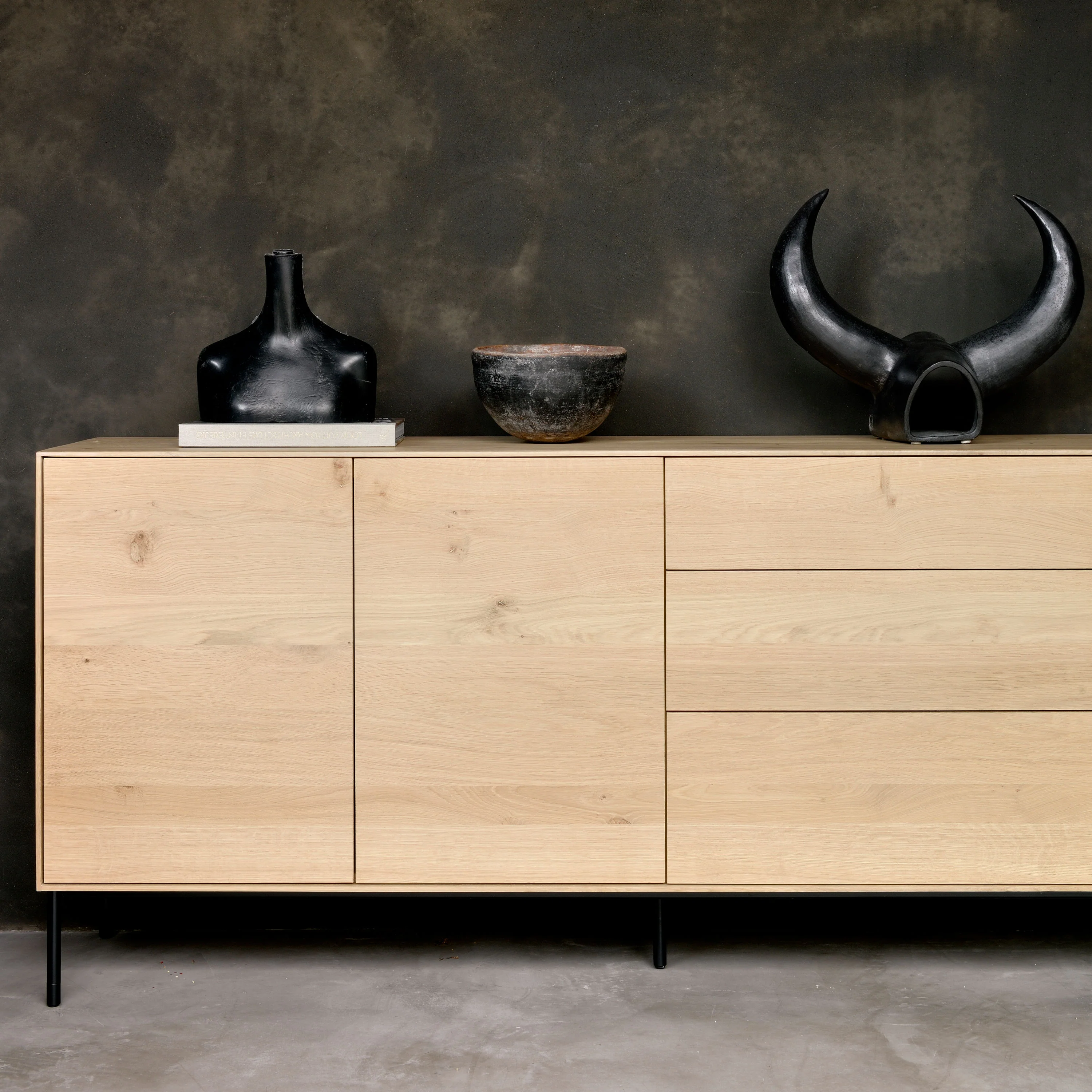 Whitebird 2 Door/3 Drawer Sideboard - Image 2