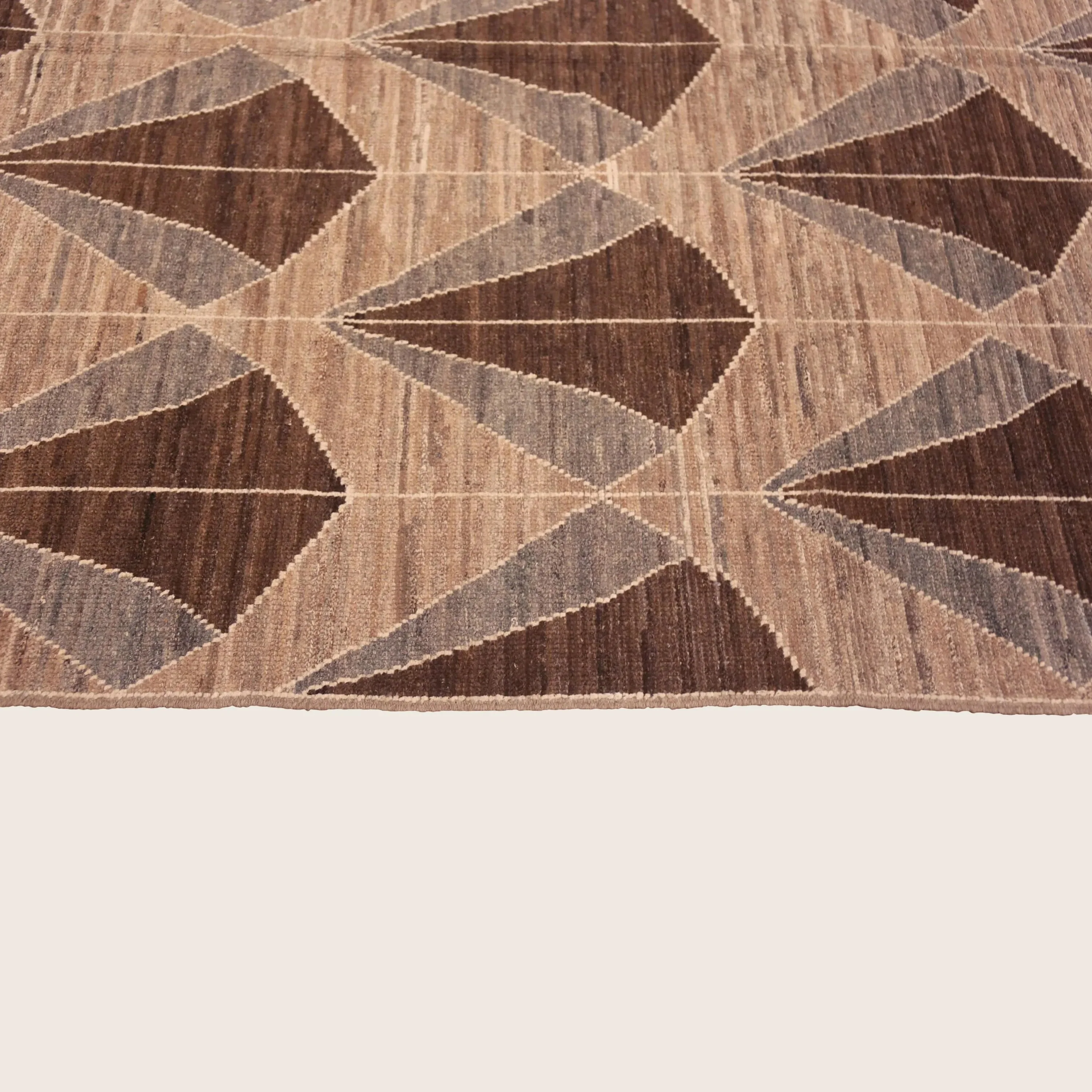 Brown Zameen Contemporary Wool Rug - 6'7" x 9' - Image 6