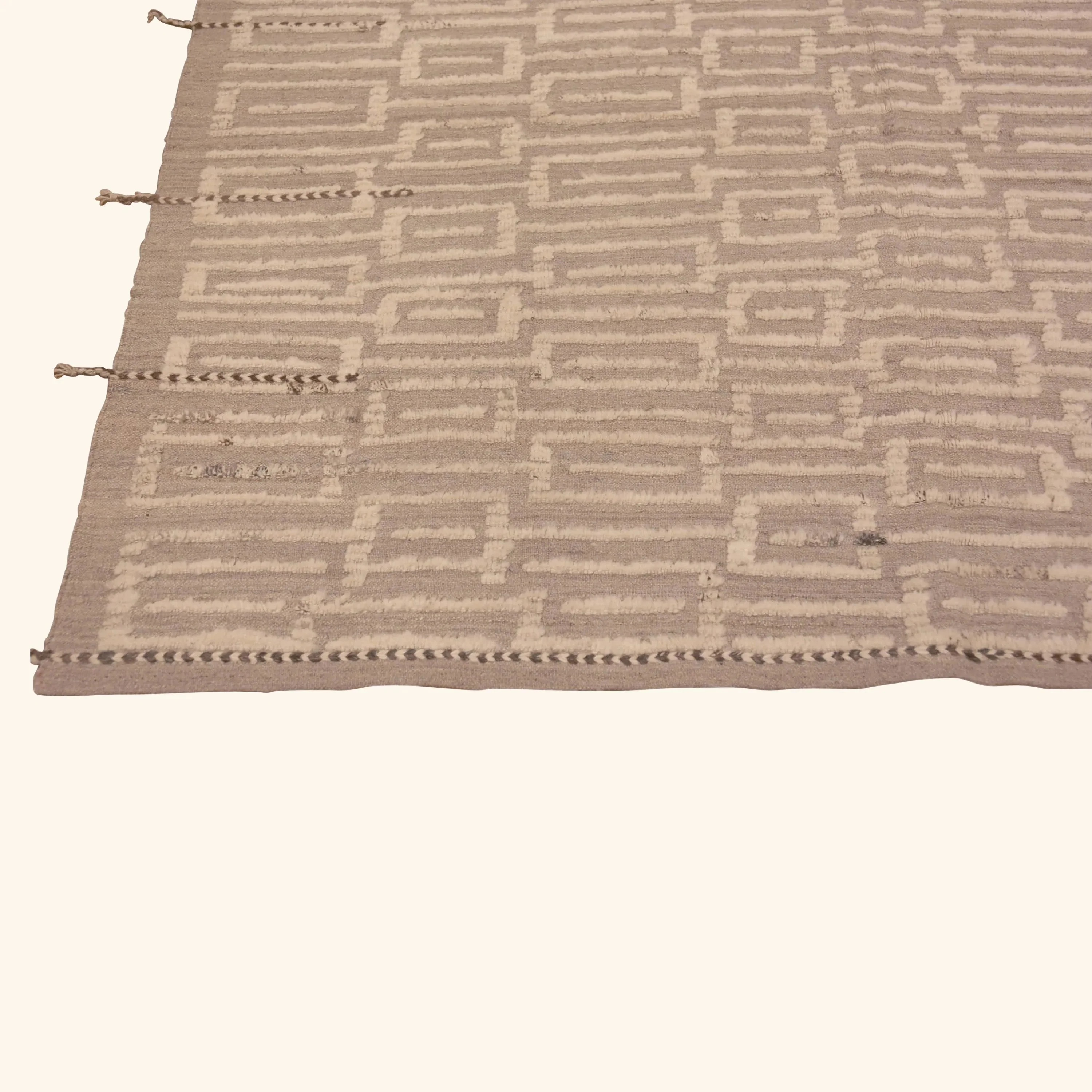 Beige Zameen Contemporary Wool Rug - 6'7" x 9'7" - Image 7