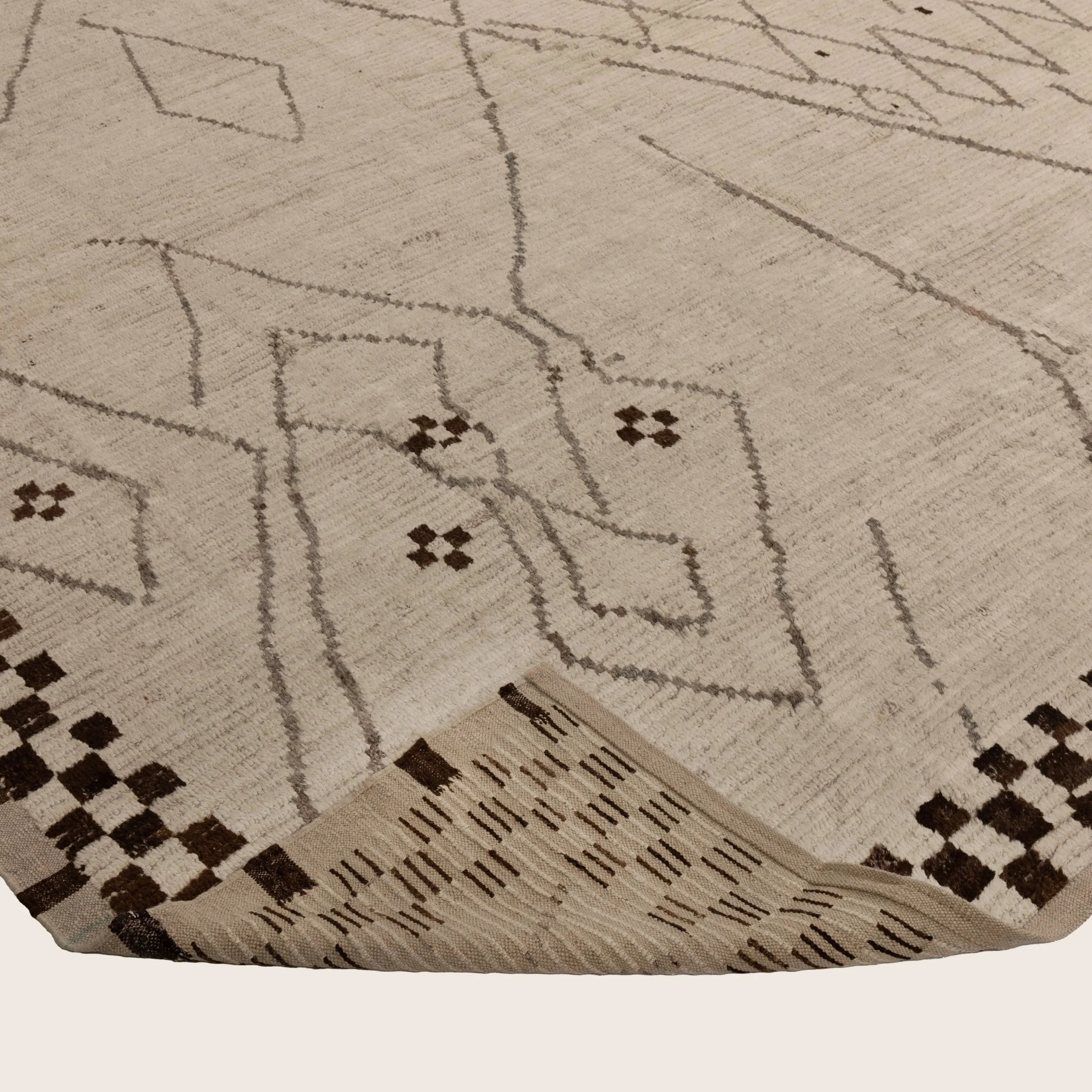 Cream & Brown Zameen Modern Wool Rug - 10'1" x 13'10" - Image 4