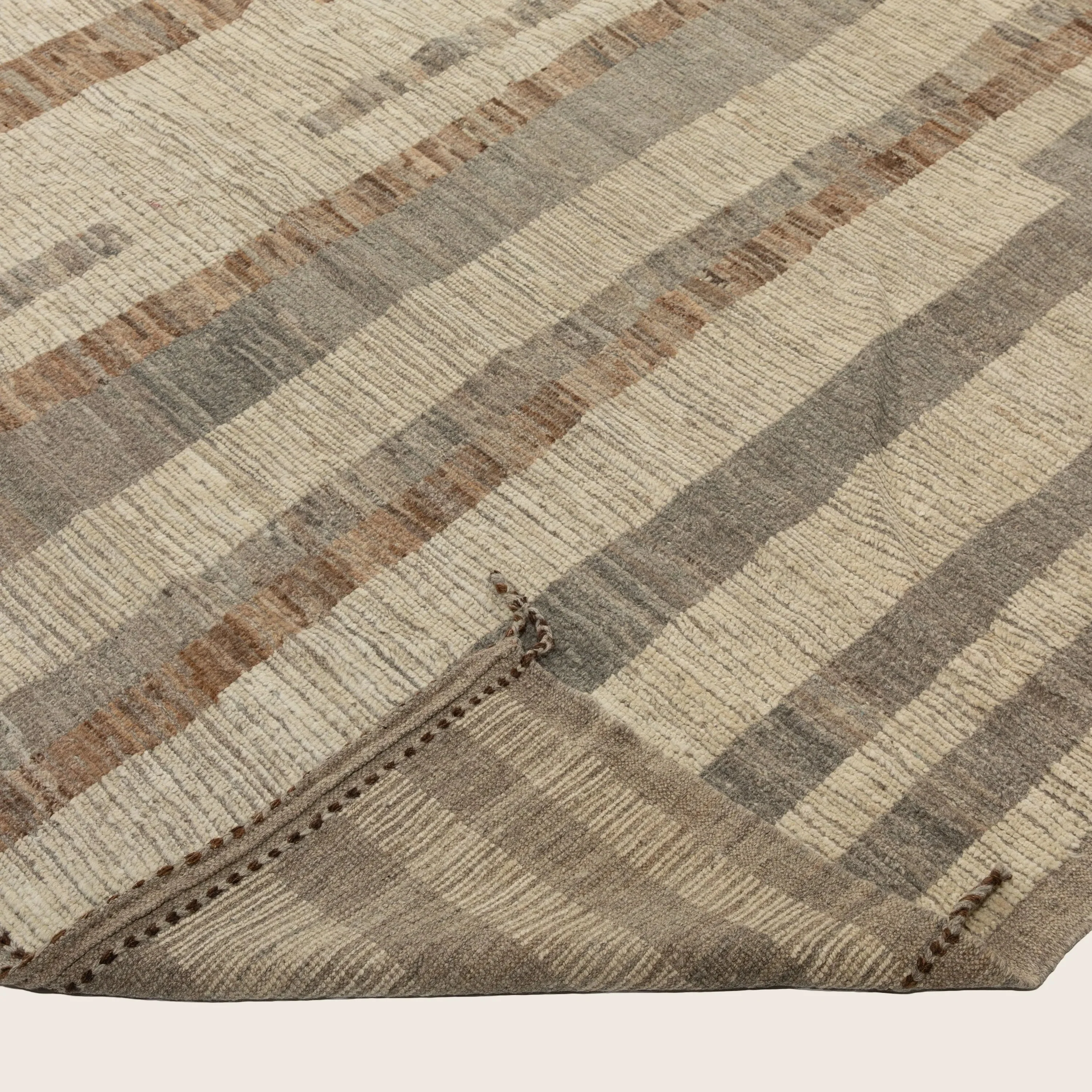Natural Zameen Transitional Wool Rug - 12'8" x 15' - Image 4