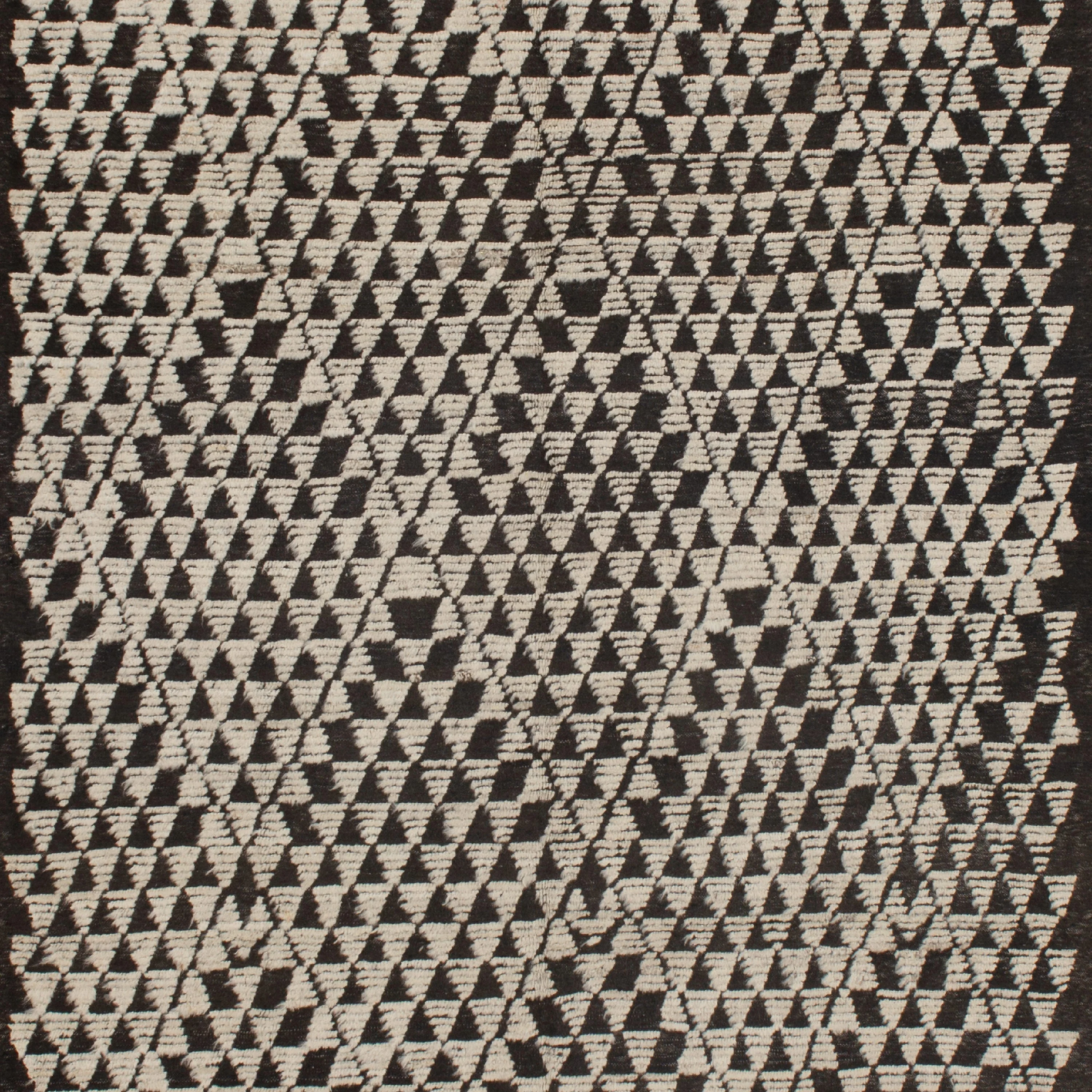 Black & White Zameen Transitional Wool Rug - 6'7" x 9'9" - Image 2