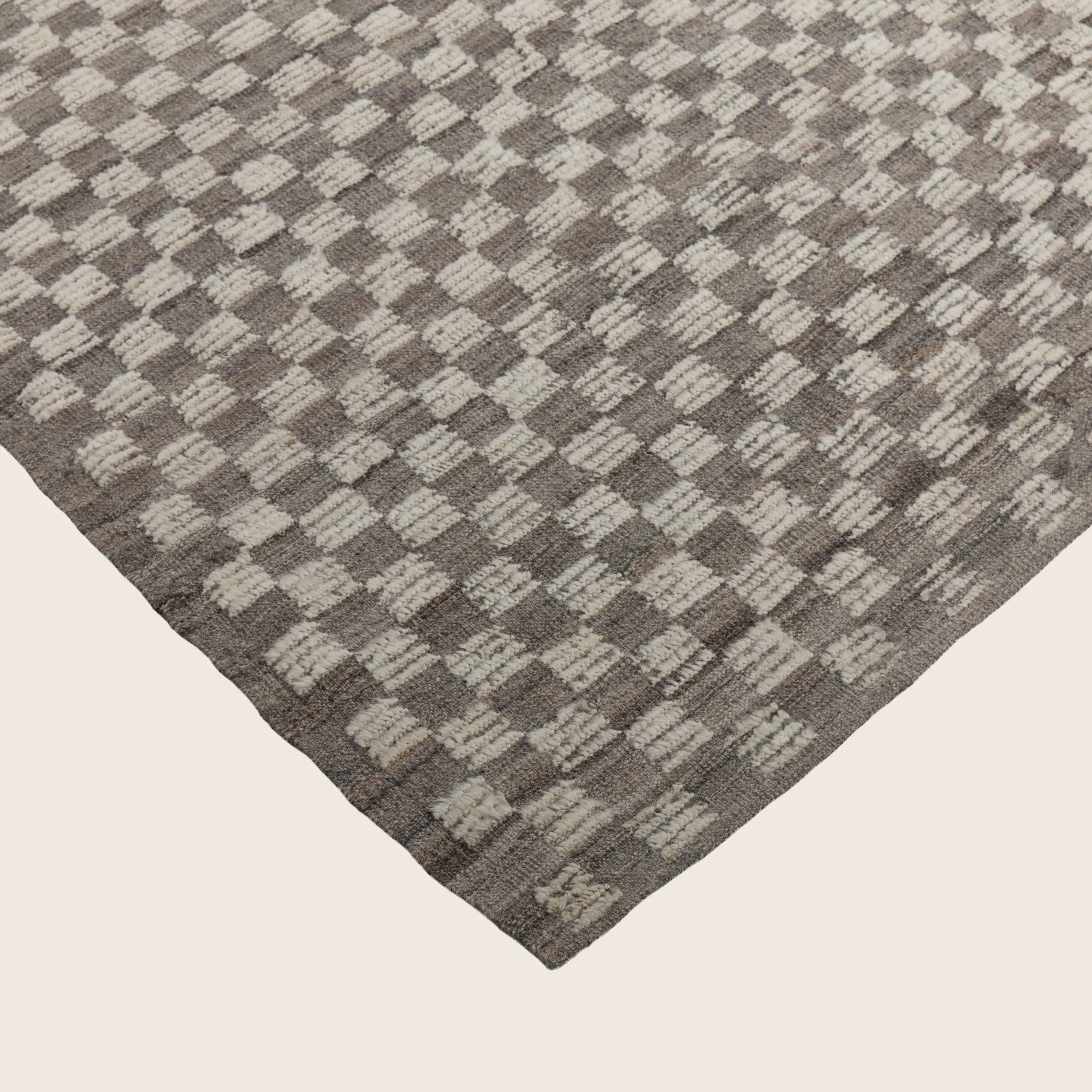 Grey Zameen Transitional Grid Wool Rug - 7' x 8'11" - Image 3