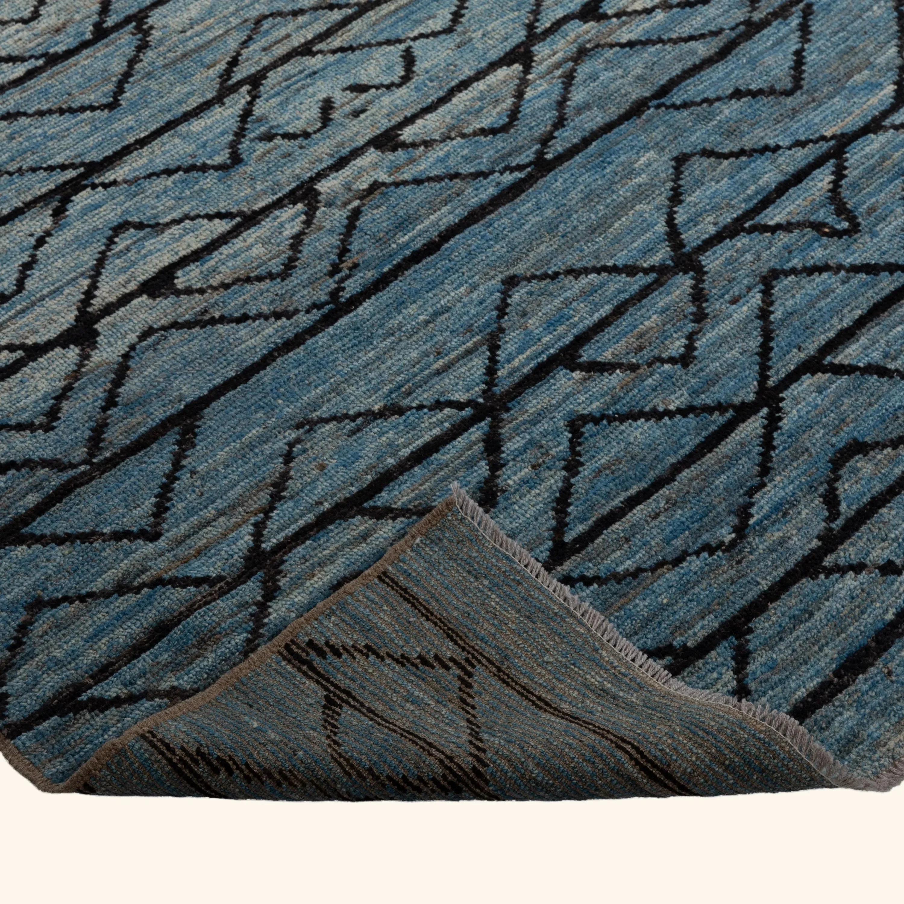 Blue Zameen Transitional Wool Rug - 8'6" x 9'8" - Image 4
