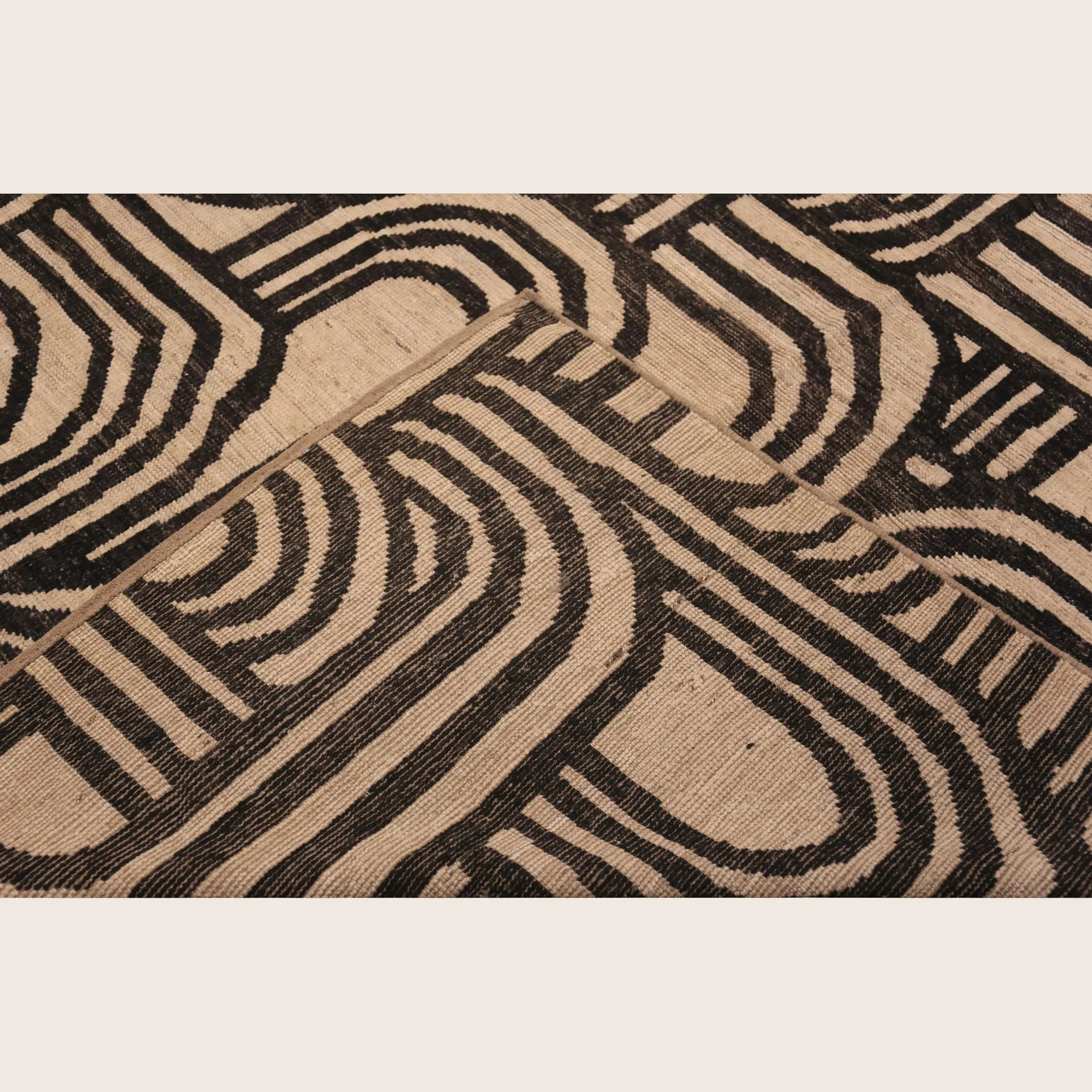 Black Zameen Transitional Wool Rug - 16'5" x 22'6" - Image 7