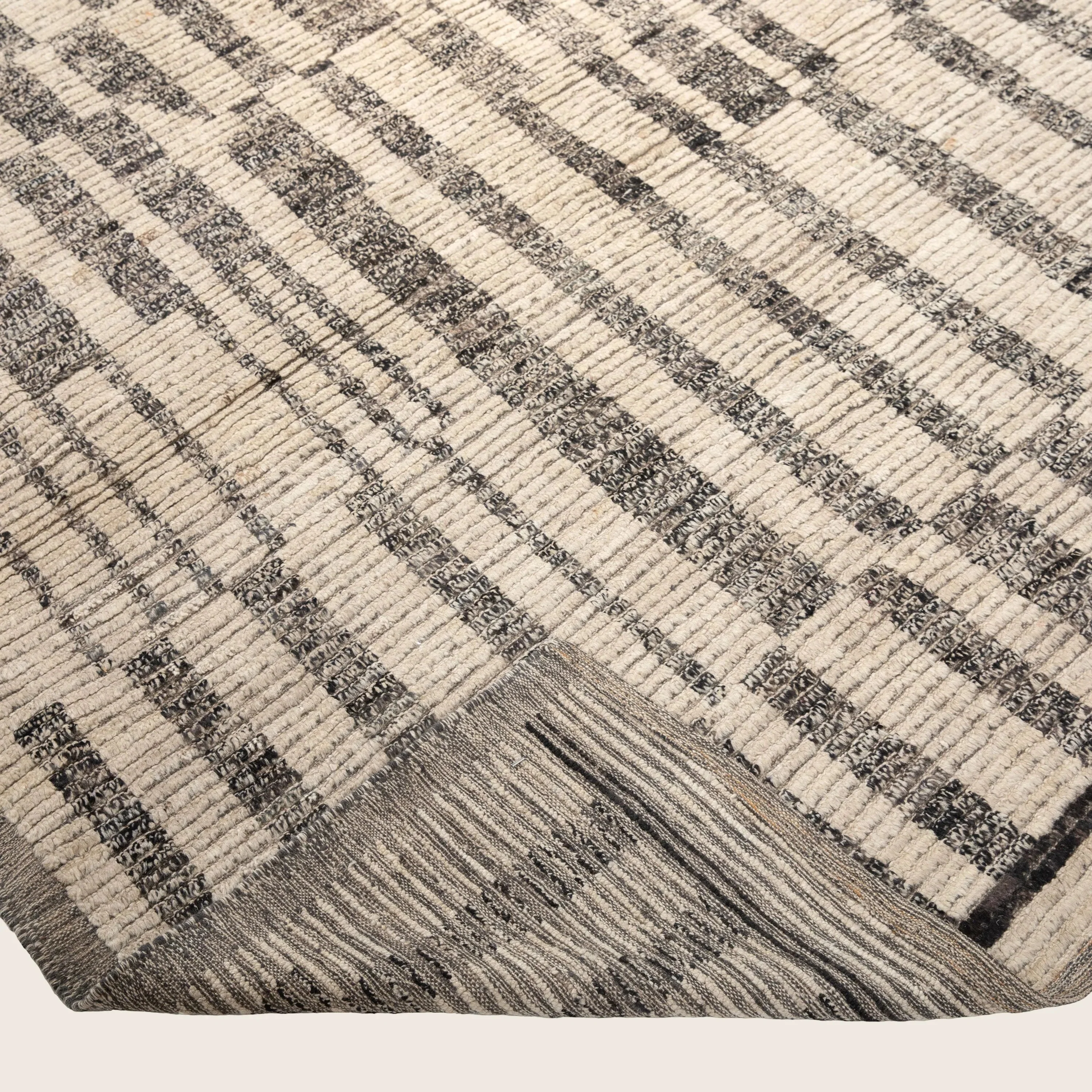 Beige Zameen Transitional Wool Rug - 6'2" x 9'1" - Image 4